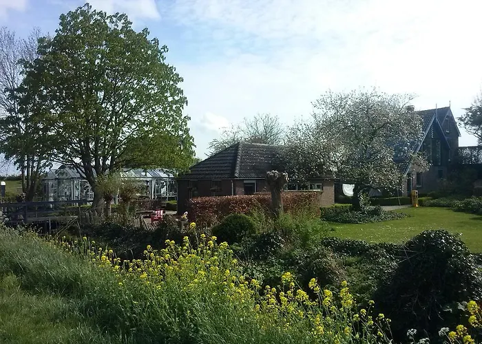 De Garage Bed & Breakfast Hank