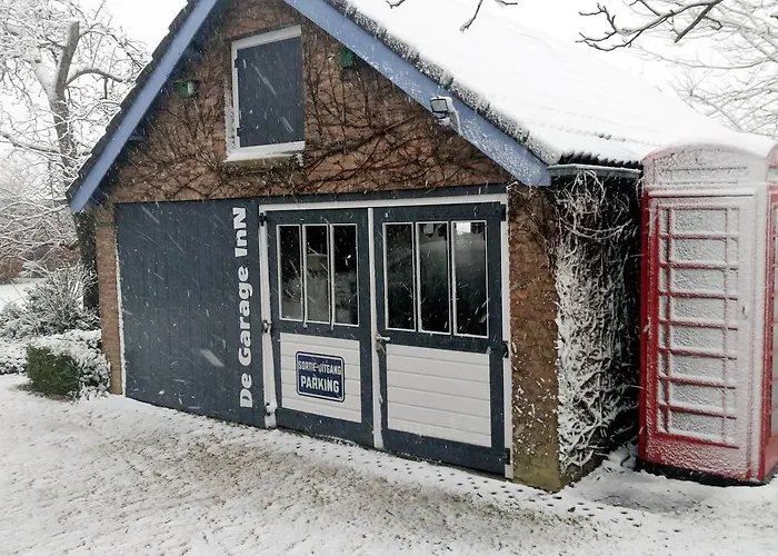 Couette-café De Garage 3*